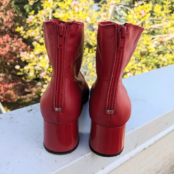 Get your go-go on! Mango red leather ankle boot size 38. - Picture 3 of 5